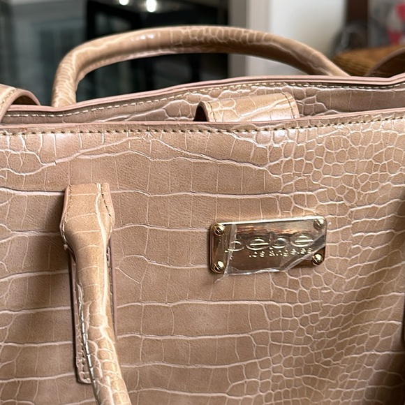 Bebe purse - faux crocodile - gold hardware - satchel or crossbody handbag - Picture 5 of 14